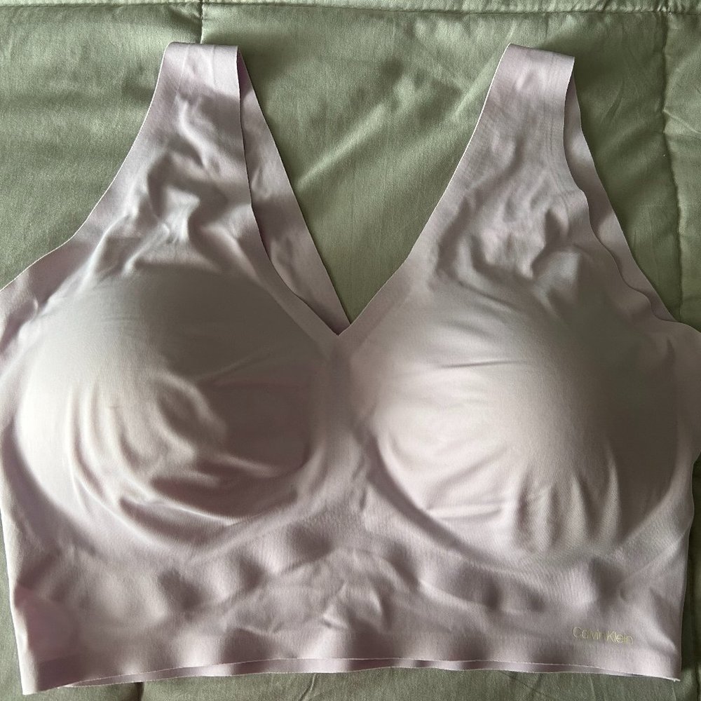 Calvin Klein Invisibles Comfort V-Neck Comfort Bralette QF4708, Size X-Large